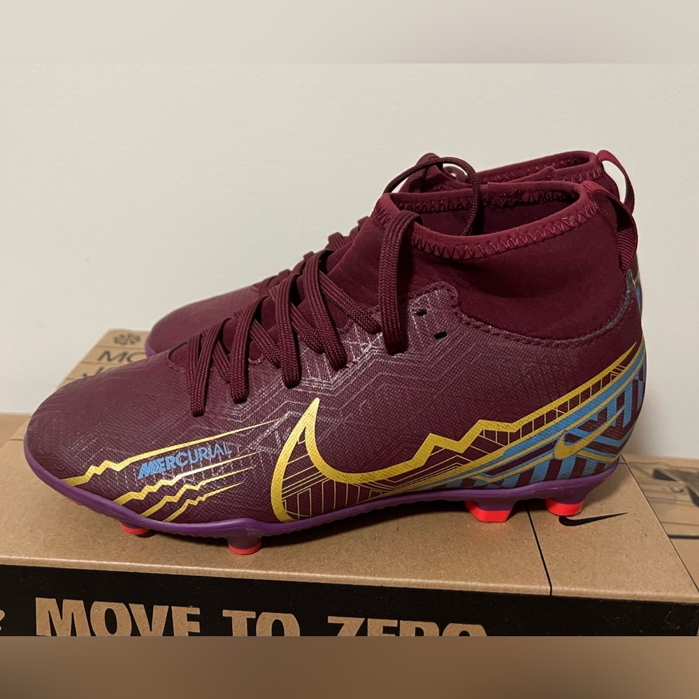 Nike Kids' Mercurial Superfly 9 Club KM FG Soccer Cleats